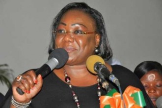 Koacinaute Côte d'Ivoire : Ministère de la salubrité urbaine: Anne Désirée Ouloto - Allah Kouadio Remi y'a pas match 